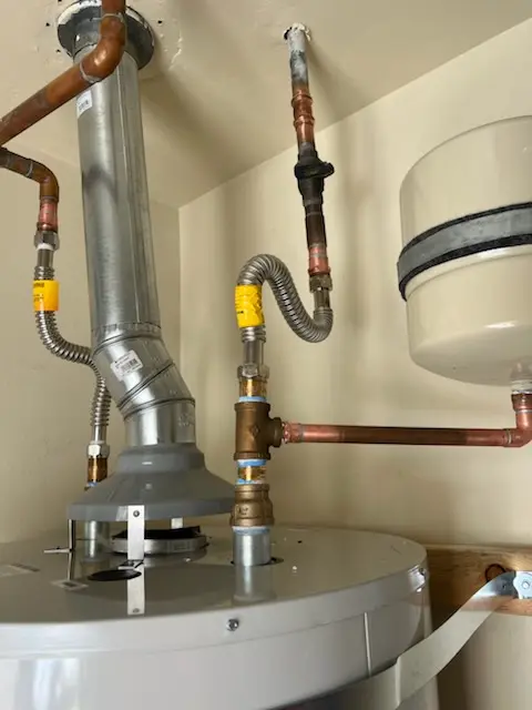 Water heater installation and plumbing repair in College-Glen